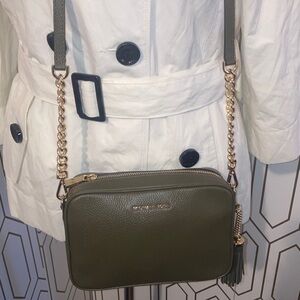 NWOT Genuine Micheal Kors Jet set Ginny Crossbody OLIVE